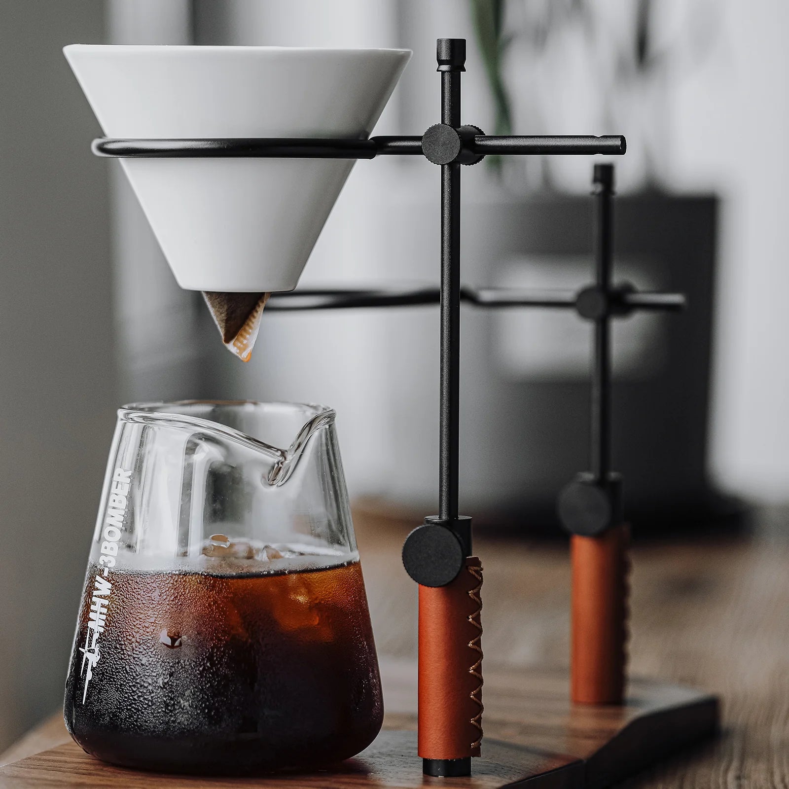 Suporte Ajustável para Café Dripper MHW-3BOMBER
