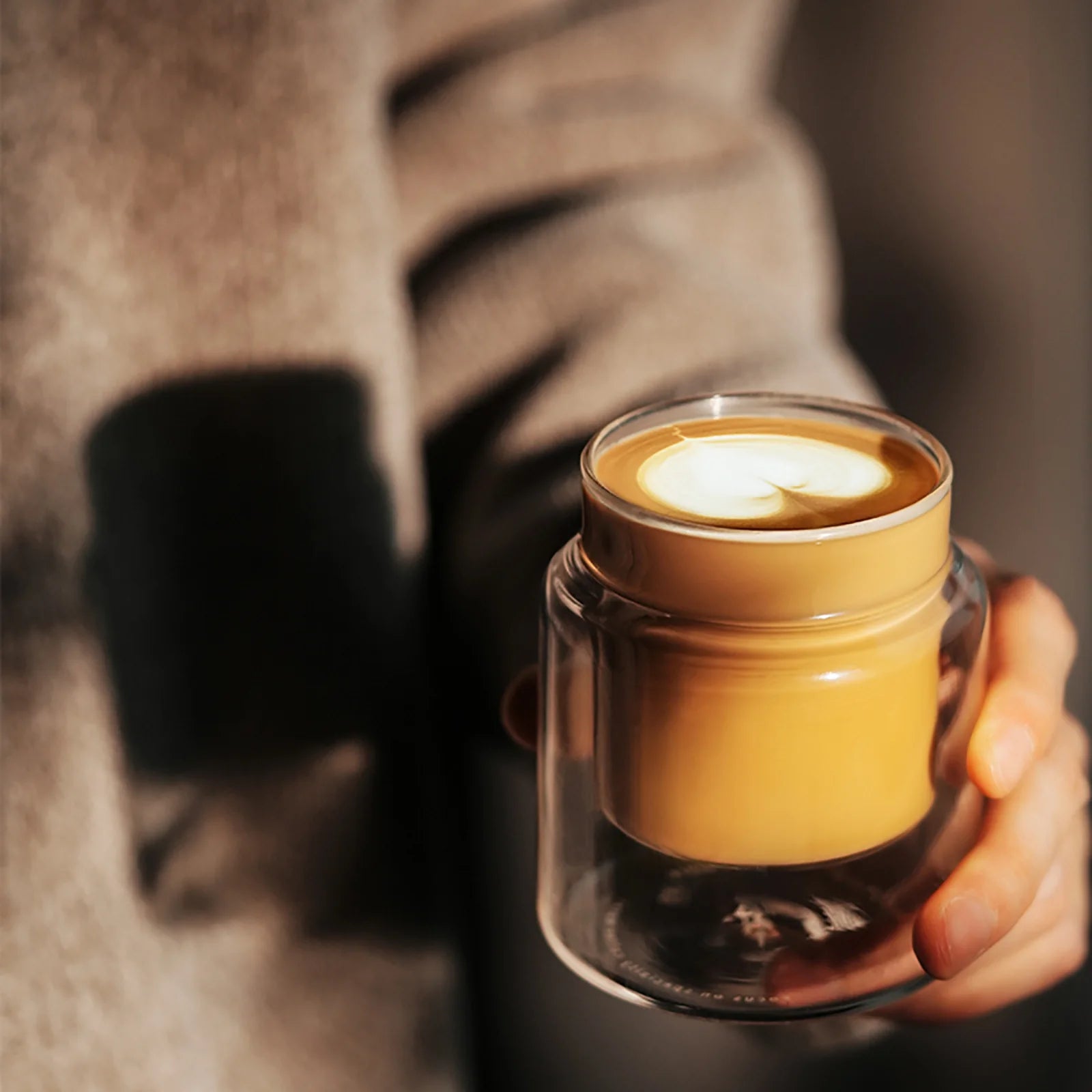 Copo de Vidro Tipo H Série DW Defumado 130ml MHW-3BOMBER