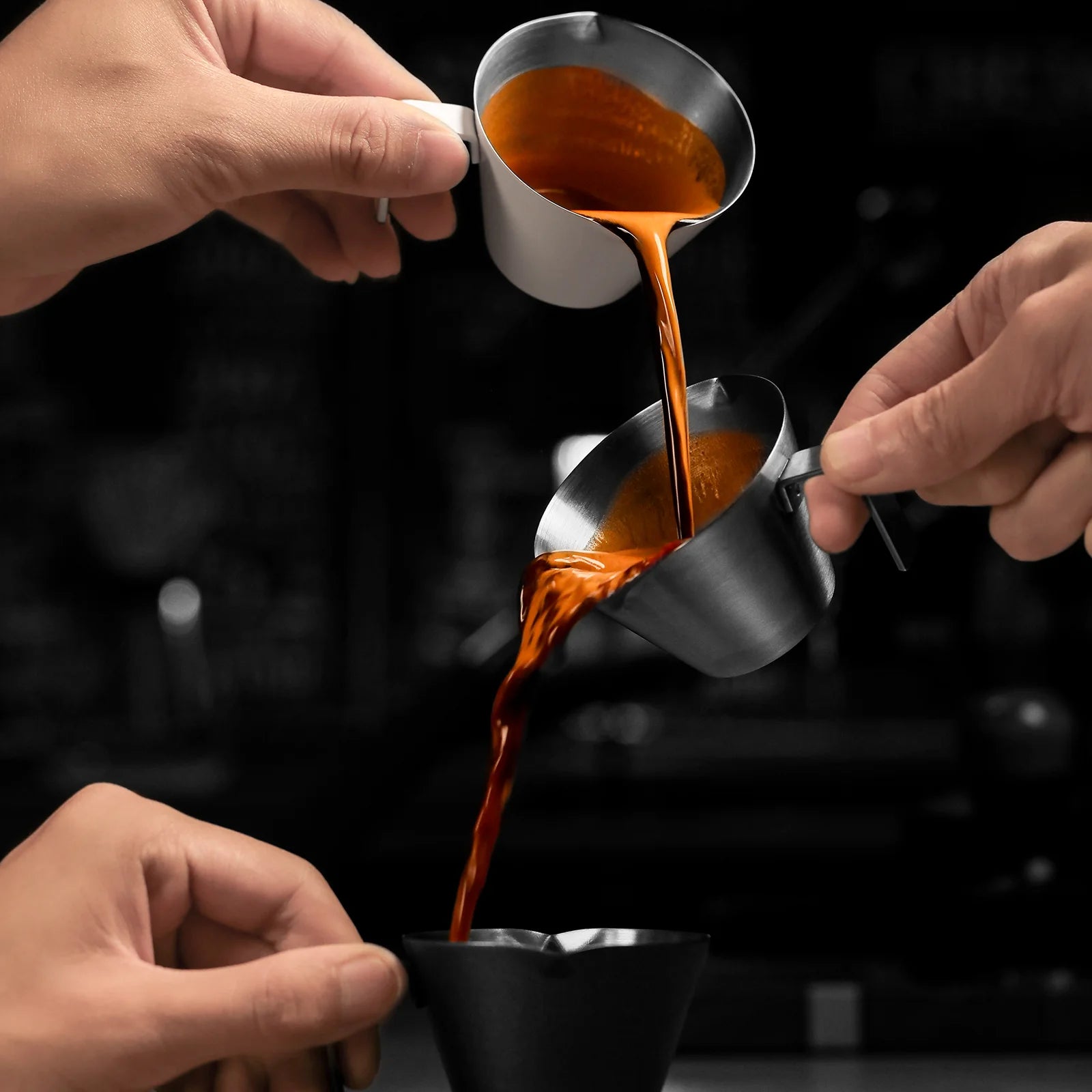 Copo medidor de espresso com duplo bico 110ml MHW-3BOMBER
